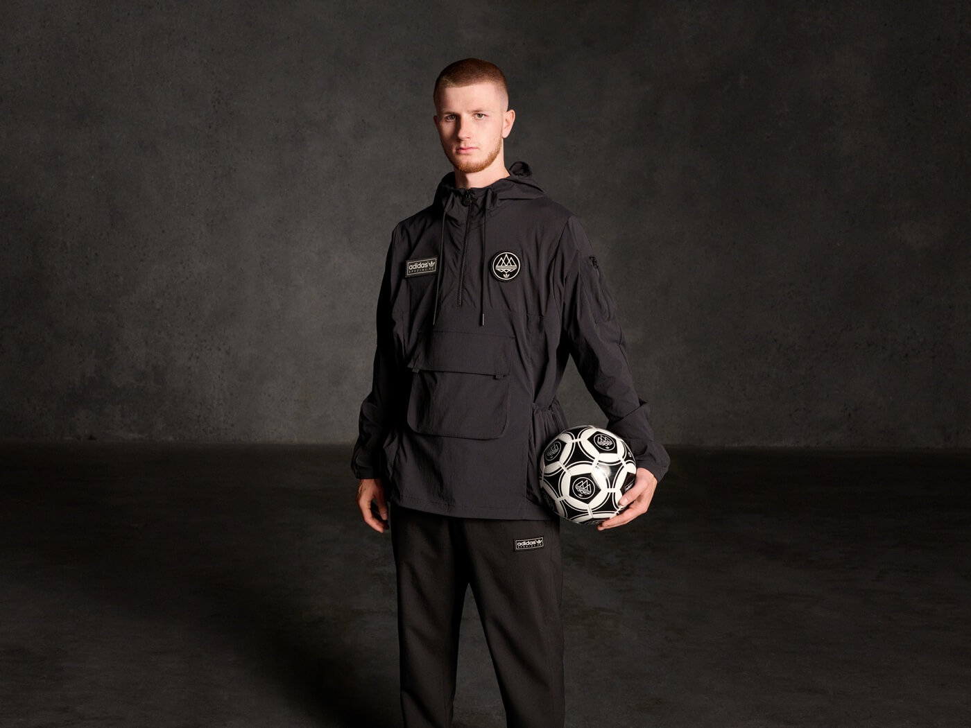 Adidas SPZL F.C. スモックblack アノラック